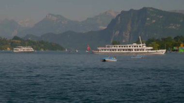 Luzern üzerinden uçuş nehir kenarı havacılık panorama 4k İsviçre