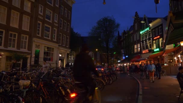 Нічний Центр Амстердама Дорожній Рух Вулиці Панорама Нідерланди — стокове відео