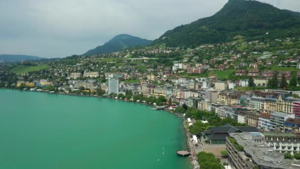 瑞士蒙特勒圆环2019年11月 蒙特勒湖一侧全景4K段瑞士 — 图库视频影像