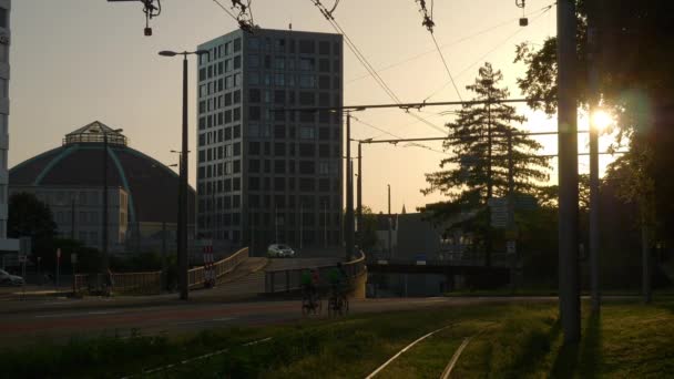 Базельські Міські Люди Ходять Верхньому Поверсі Панорами Повільним Перемиканням Руху — стокове відео