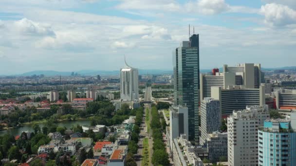 维也纳城市景观日中央街道空中全景4K奥地利 — 图库视频影像