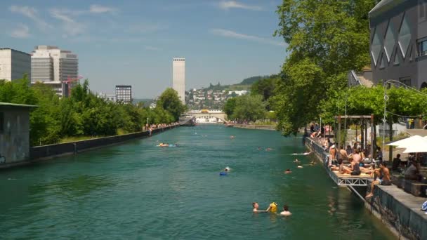 Însorită Zurich Lakeside Golf Aglomerat Promenada Golf Panorama Switzerland — Videoclip de stoc