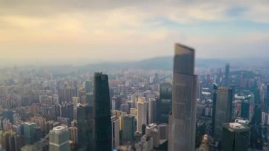 Gün zaman Guangzhou cityscape hava panorama. 4 k timelapse görüntüleri Çin 