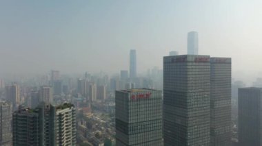 Changsha Şehri güneşli bir gün ünlü kültür kompleksi Delta Körfezi Havacılık Panoraması 4k Çin porseleni
