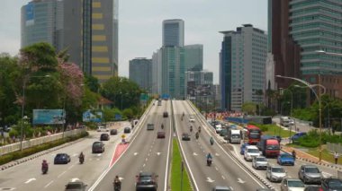Kuala Lumpur, Malezya-Eylül 25 2018: gün Kuala Lumpur şehir merkezi trafik sokak Kavşak metro hattı Panorama 4k Malezya
