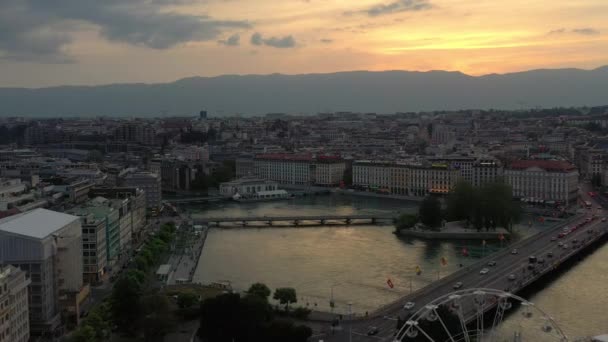 Wieczór Czas Materiał Filmowy Panoramy Miasta Genewa Diabelskim Młynem Szwajcaria — Wideo stockowe