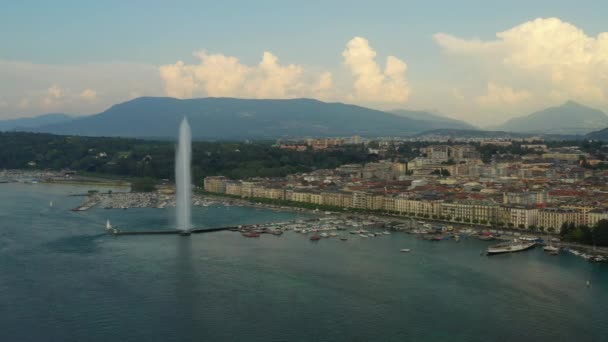 Dag Beeldmateriaal Van Genève Lucht Riverscape Panorama Met Enorme Fontein — Stockvideo