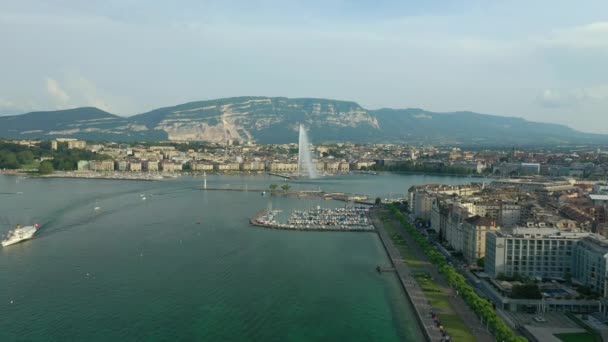 Day Time Footage Geneva Aerial Riverscape Panorama Huge Fountain Switzerland — ストック動画