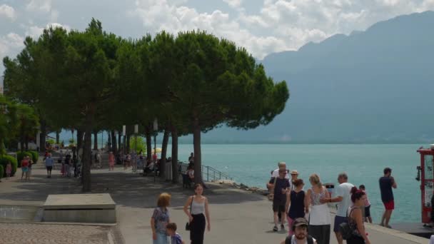 Montreux Suiza Julio 2019 Ciudad Soleada Día Famoso Monumento Bahía — Vídeos de Stock