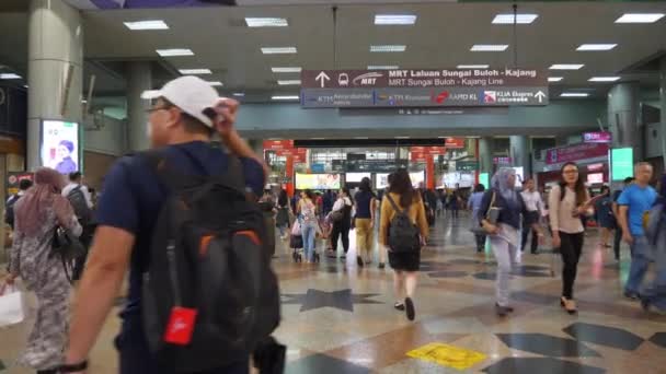 Kuala Lumpur Malaysia Circa 2018 Überfüllter Bahnhof Hallepanorama — Stockvideo