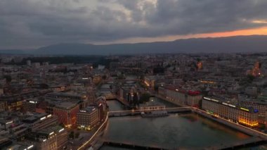 Akşam saatleri: Cenevre şehir manzarası görüntüsü, İsviçre  