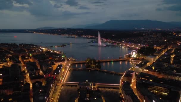 Night Time Footage Illuminated Geneva Aerial Riverscape Panorama Huge Fountain — ストック動画