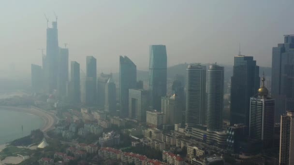 Dag Qingdao Stad Centrum Luchtfoto Panorama Porselein — Stockvideo