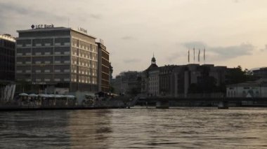 İsviçre, Cenevre havacılık nehir manzarasının 4k gündüz görüntüsü  