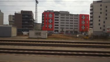 Havaalanı içi gündüz zaman zaman çizelgesi Viyana