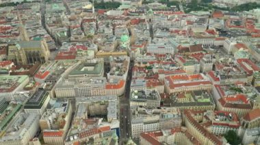 Viyana şehir manzarası gündüz vakti merkez caddeler hava manzarası 4k austria