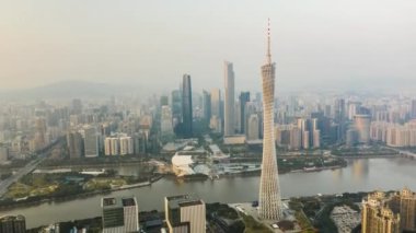 Gündüz vakti Guangzhou Endüstriyel Şehir Havası Panoraması. 4k zaman dilimi Çin porseleni