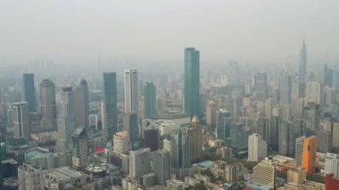 Nanjing şehrinde gündüz uçuşu hava panorama 4K görüntüsü