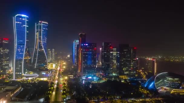 Nacht Hangzhou Stadtzentrum Verkehr Fluss Bucht Bauhof Antenne Zeitraffer Panorama — Stockvideo