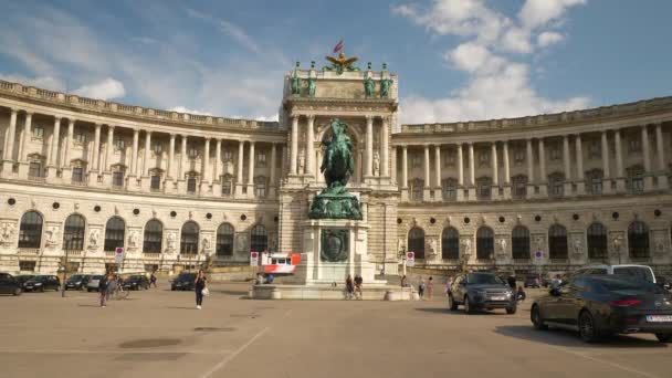 Vienna Austria July 2019 Сонячний День Центральній Площі Відня — стокове відео