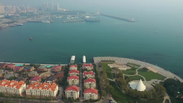 Hora Del Día Qingdao Ciudad Centro Panorama Aéreo China — Vídeos de Stock