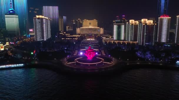 Notturna Illuminazione Spettacolo Qingdao Città Centro Aereo Panorama Porcellana — Video Stock