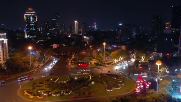 Vuelo Nocturno Sobre Nanjing Ciudad Tráfico Aéreo Panorama Metraje — Vídeos de Stock