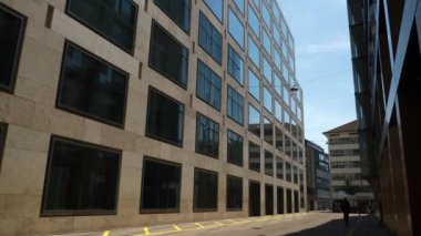 Güneşli bir gün Zürih şehri soyutlama panorama 4k İsviçre