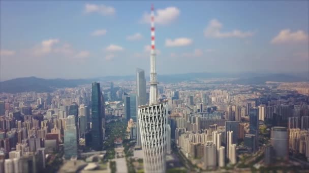 Guangzhou Jan 2019 Guangzhou Canton Tower Guangzhou China 中国で最も高い塔である広州テレビ天文観光タワーのカラフルな昼間のシーン — ストック動画