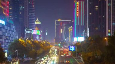 Gece aydınlatma Changsha şehir merkezi trafik caddesi kavşağı hava zamanı panorama 4k çin