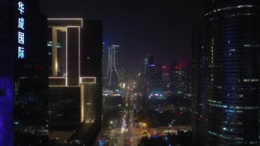 Gece vakti hangzhou şehir merkezi trafik manzarası 4k porselen