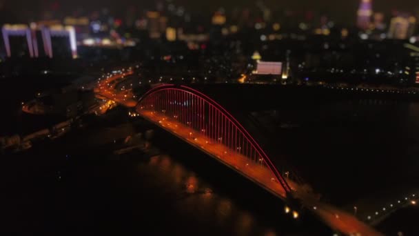 Gece Vakti Wuhan Köprüsü Aydınlattı Şehir Manzarası Havadan Manzara Porselen — Stok video