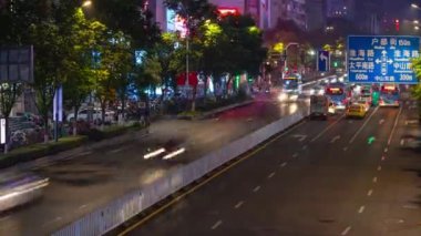 Nanjing Şehri üzerindeki gece uçuşu hava trafiği panorama 4K zaman ölçümü