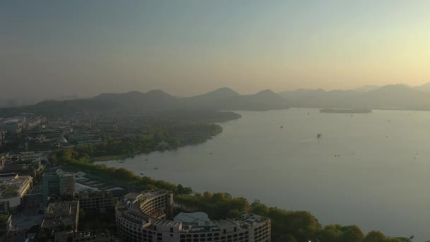 Hora Dia Hangzhou Cidade Ribeirinha Baía Construção Pátio Aéreo Panorama — Vídeo de Stock