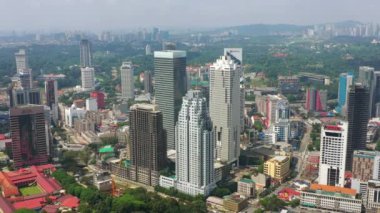 KUALA LUMPUR, MALAYSIA - SEPTEMBER 25 2019: day time kuala lumpur şehir merkezindeki panorama 4k circa 25 Eylül 2019 kuala lumpur, malaysia.r, malaysia.