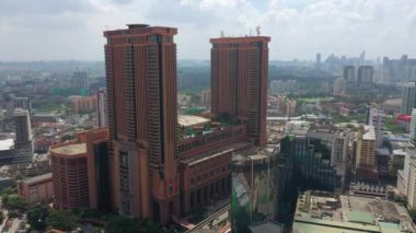 KUALA LUMPUR, MALAYSIA - SEPTEMBER 25 2019: day time kuala lumpur şehir merkezindeki panorama 4k circa 25 Eylül 2019 kuala lumpur, malaysia.r, malaysia.