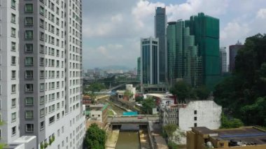 KUALA LUMPUR, MALAYSIA - SEPTEMBER 25 2019: day time kuala lumpur şehir merkezindeki panorama 4k circa 25 Eylül 2019 kuala lumpur, malaysia.r, malaysia.