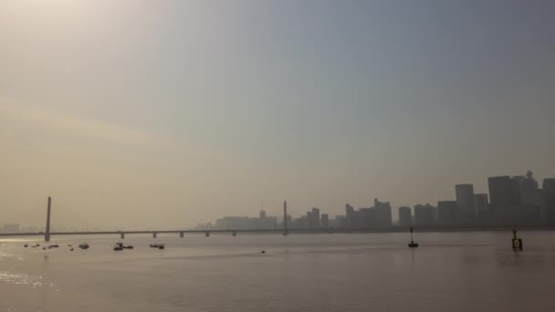 День Днем Місто Ханчжоу Березі Річки Будівельний Двір Аерофотолабораторія China — стокове відео