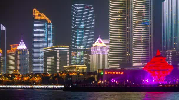 Gece Vakti Aydınlatma Qingdao Şehri Şehir Merkezinde Hava Zaman Kaplaması — Stok video