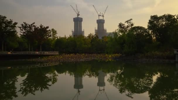 10月15 2019 昼時間杭州市超高層ビルメガ建設時間経過パノラマ4K — ストック動画