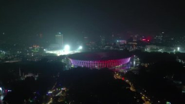 JAKARTA - Endonezya. 19 Mart 2020: Cakarta şehrinin modern ofis binalarıyla dolu güzel hava manzarası 