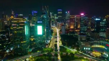 Gece aydınlatma bangalore şehir trafik caddesi kare panorama 4k Hindistan