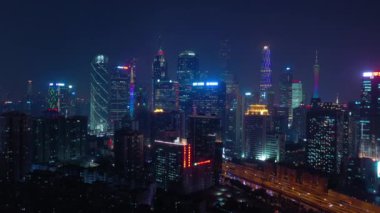 Gece vakti Guangzhou Endüstriyel Şehir Havası Panoraması. 4k zaman dilimi Çin porseleni