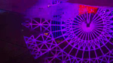 Gece aydınlatma Changsha şehir merkezi trafik caddesi kavşağı hava zamanı panorama 4k çin