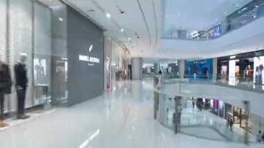 HANGZHOU, ÇİN - 15 Ekim 2019: Belediye Tren İstasyonu Ana Salon Hızlandırılmış Panorama 4k 