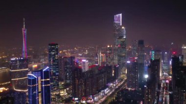 Gece vakti Guangzhou Endüstriyel Şehir Havası Panoraması. 4K Çin porseleni