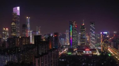 Gece vakti Guangzhou Endüstriyel Şehir Havası Panoraması. 4K Çin porseleni