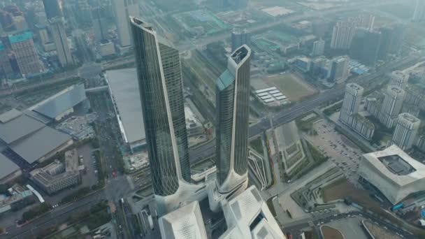 Vuelo Durante Día Sobre Tráfico Ciudad Nanjing Panorama Aéreo Metraje — Vídeo de stock