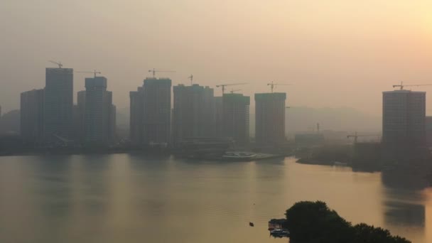 Changsha Stadt Sonnigen Sonnenuntergang Berühmten Flussufer Bucht Luftbild China — Stockvideo