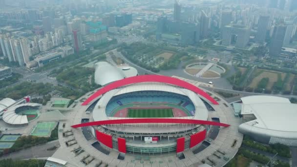 Αεροφωτογραφία Της Πόλης Και Του Ολυμπιακού Σταδίου Της Nanjing Κίνα — Αρχείο Βίντεο